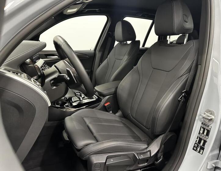BMW X3 7