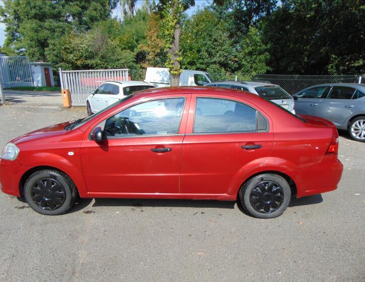 Chevrolet Aveo 8