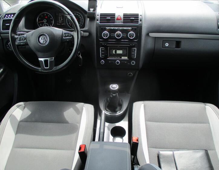 Volkswagen Touran 12