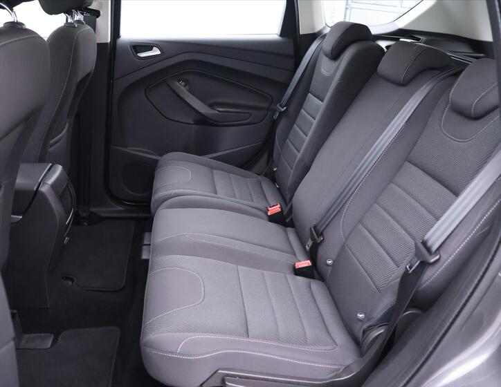 Ford Kuga 16