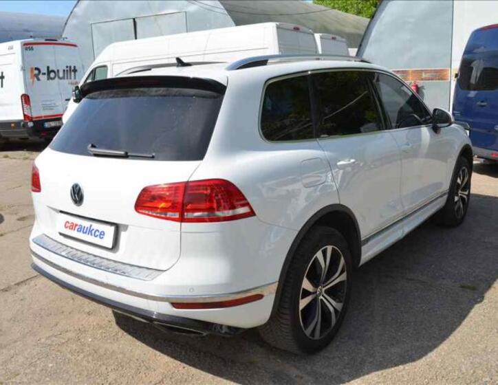 Volkswagen Touareg 4