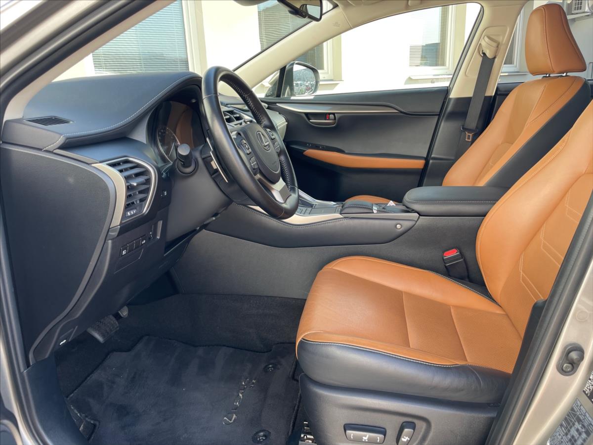 Lexus NX 300h