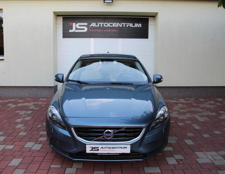 Volvo V40 3