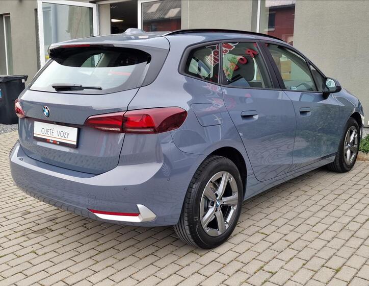 BMW Řada 2 10