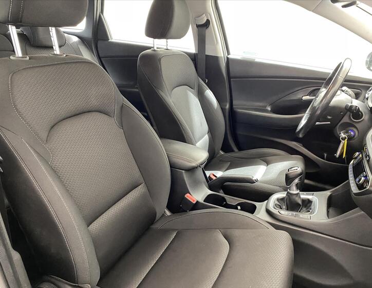 Hyundai i30 8