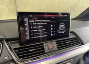 Audi SQ5 30