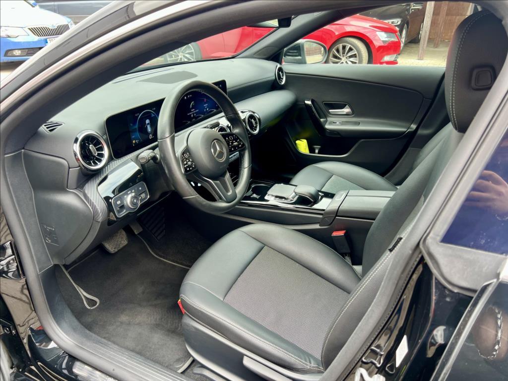 Mercedes-Benz CLA 11