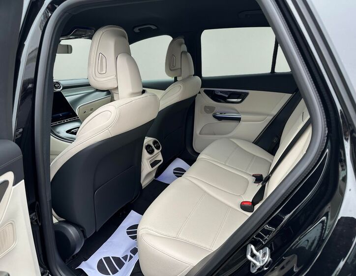 Mercedes-Benz GLC 13