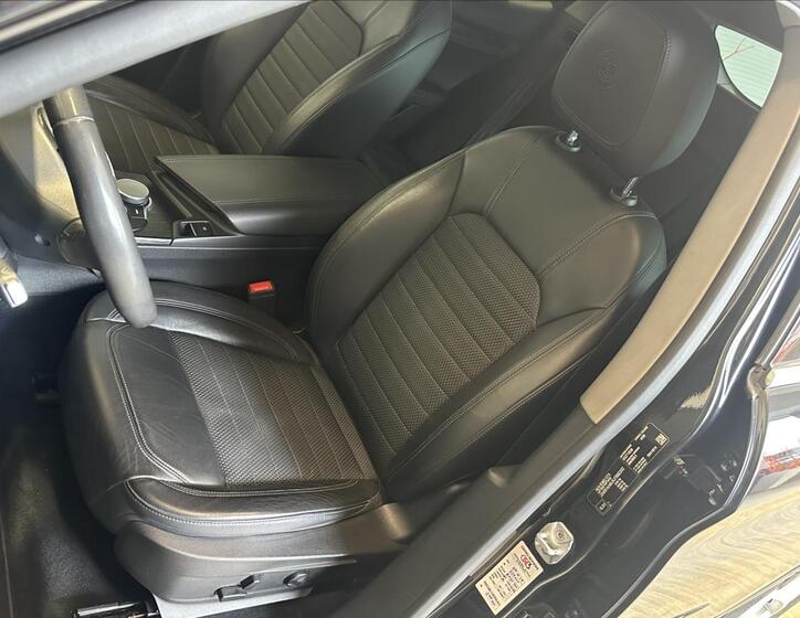 Alfa Romeo Stelvio 15
