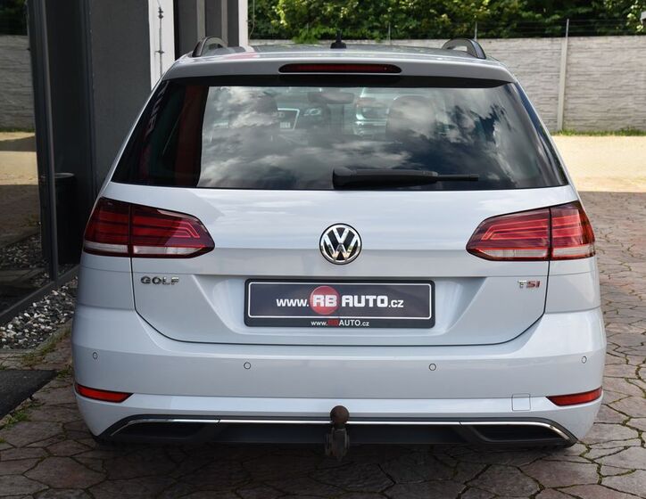 Volkswagen Golf 9