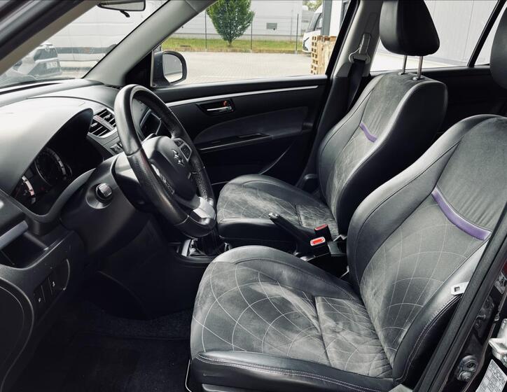 Suzuki Swift 21