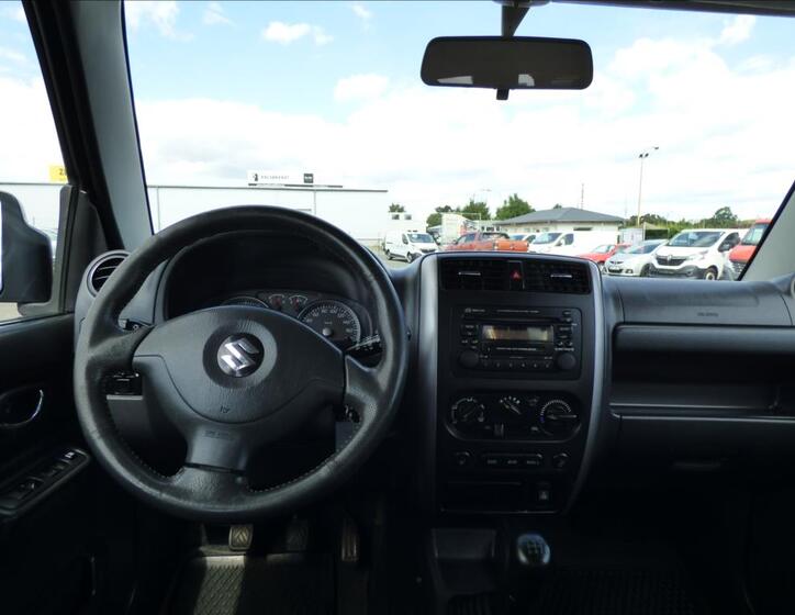 Suzuki Jimny 13