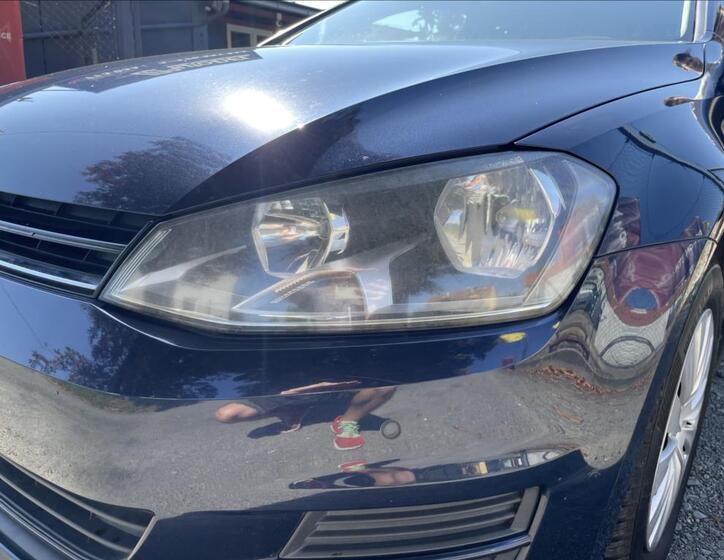 Volkswagen Golf 38