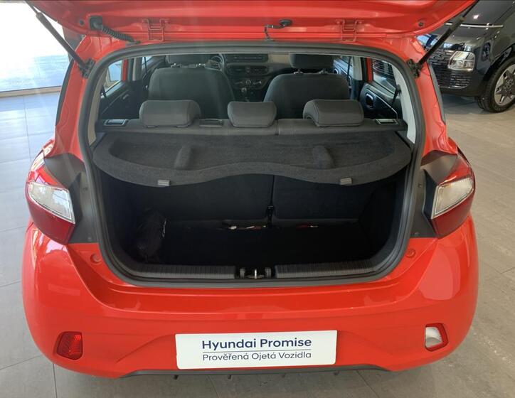 Hyundai i10 9