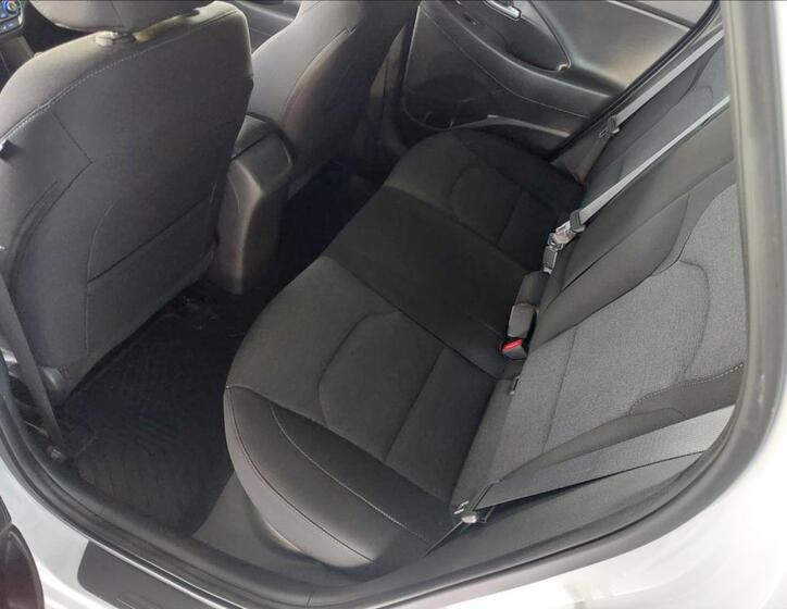 Hyundai i30 26