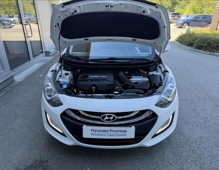 Hyundai i30 19