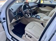 Audi Q7 12