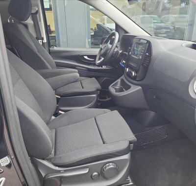 Mercedes-Benz Vito 11