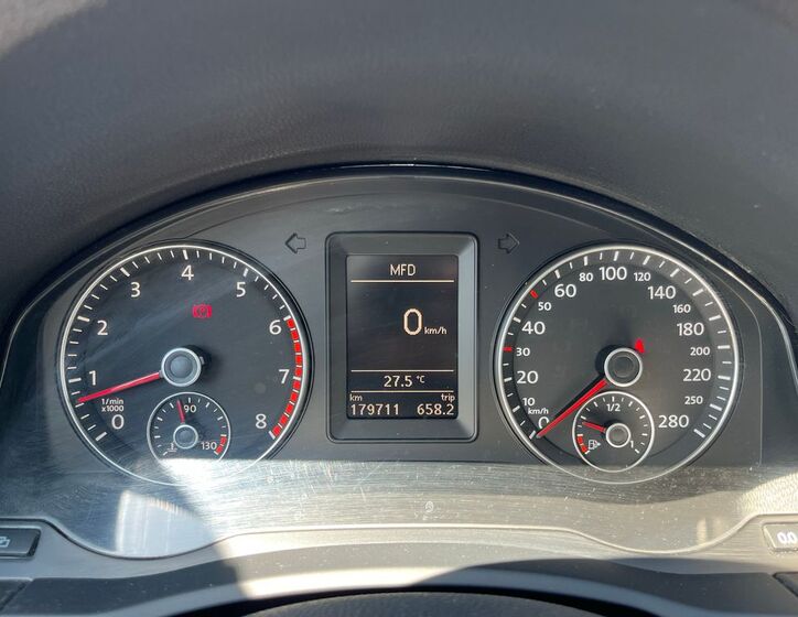 Volkswagen EOS 11