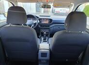 Volkswagen T-Cross 39