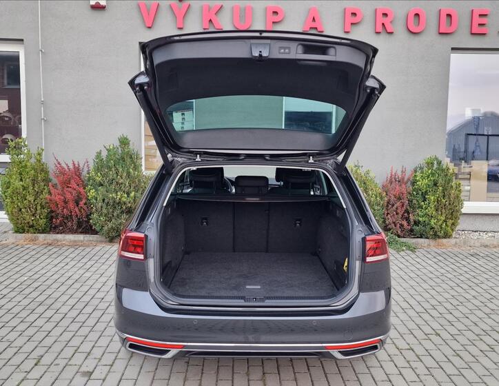 Volkswagen Passat 40
