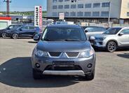 Mitsubishi Outlander 2