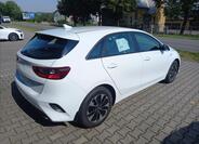 KIA Ceed 4