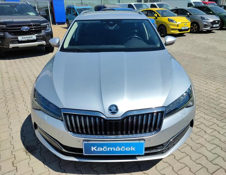 Škoda Superb 8