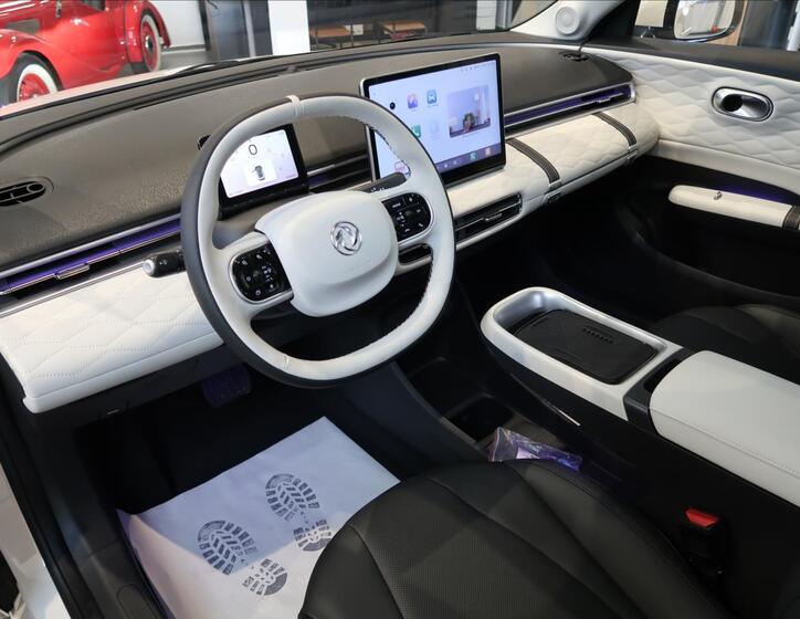 Dongfeng Box 9