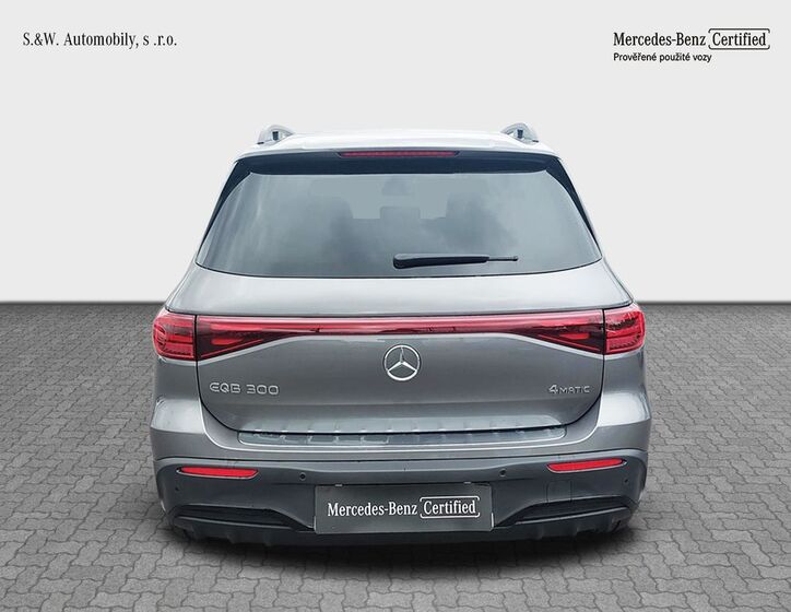 Mercedes-Benz EQB 4