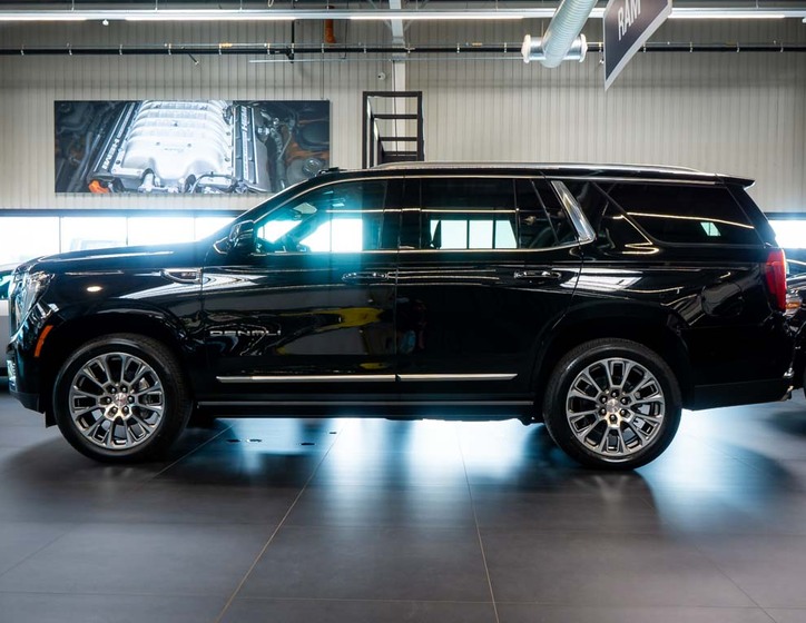 GMC Yukon 2