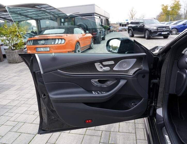 Mercedes-Benz AMG GT 18