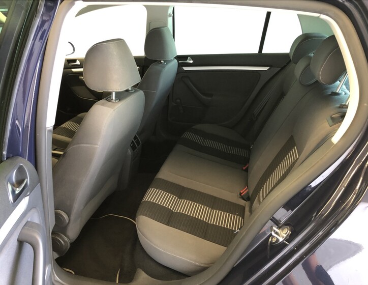 Volkswagen Golf 10