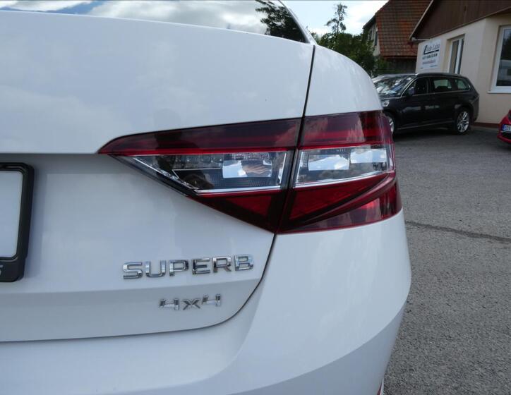 Škoda Superb 10