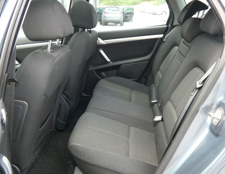 Peugeot 407 24