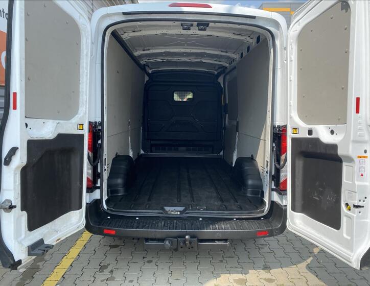Ford Transit 19
