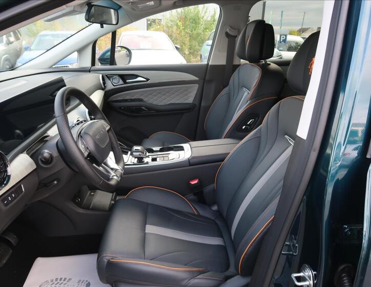Dongfeng U-Tour 12