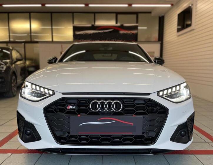 Audi S4 6