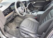 Volkswagen Touareg 9
