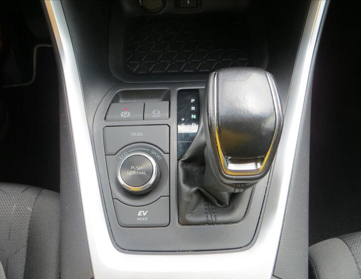 Toyota RAV4 15