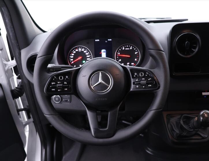 Mercedes-Benz Sprinter 15
