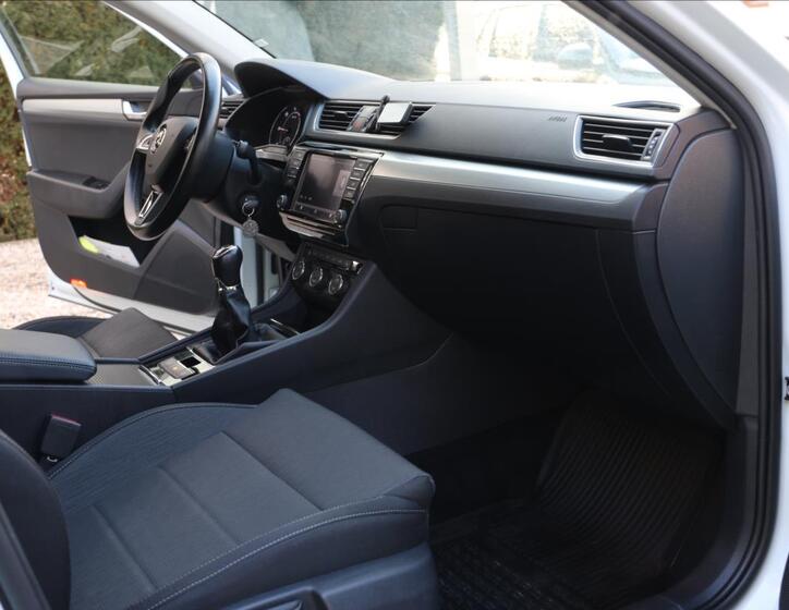 Škoda Superb 34