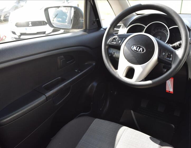 KIA Venga 27