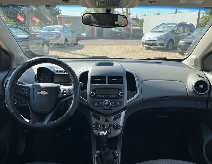 Chevrolet Aveo 21