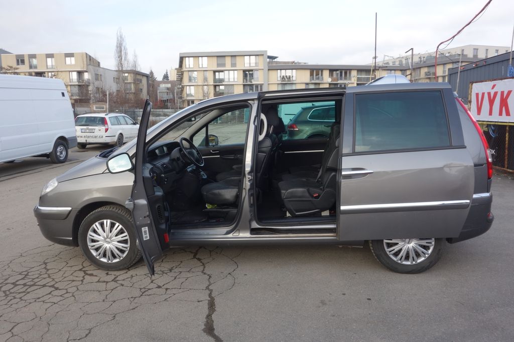 Citroën C8