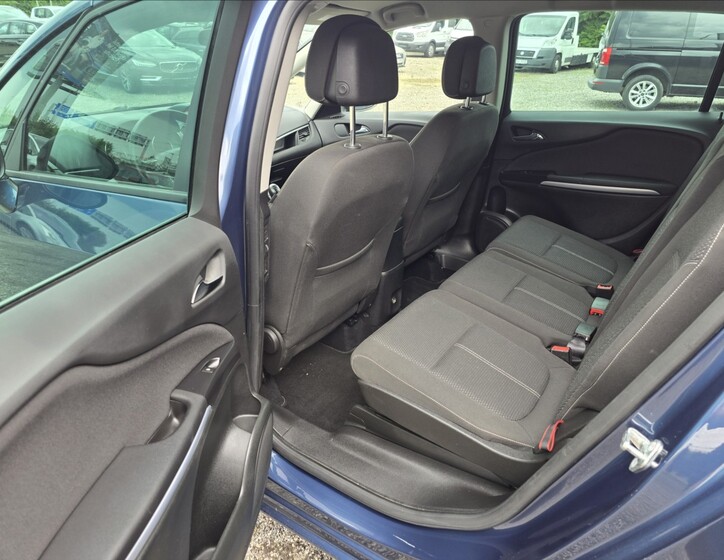 Opel Zafira 11