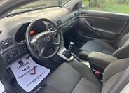 Toyota Avensis 30