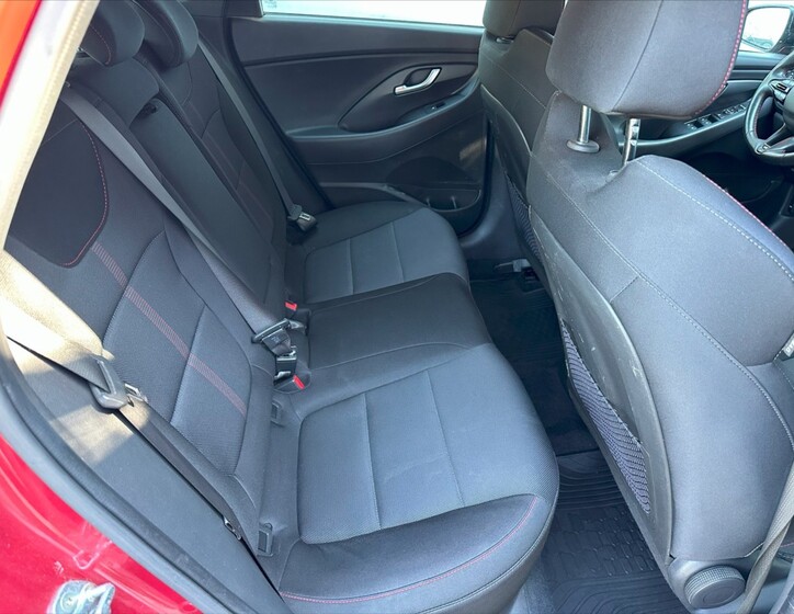 Hyundai i30 14
