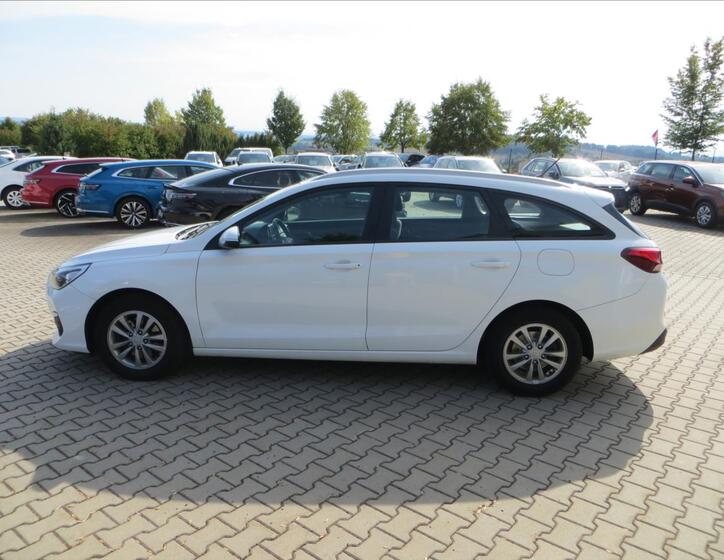 Hyundai i30 4