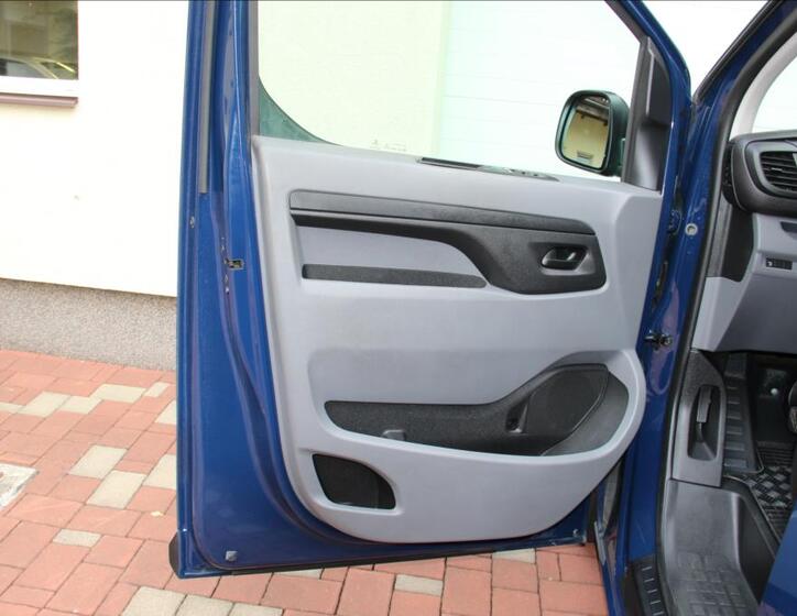 Opel Vivaro 13